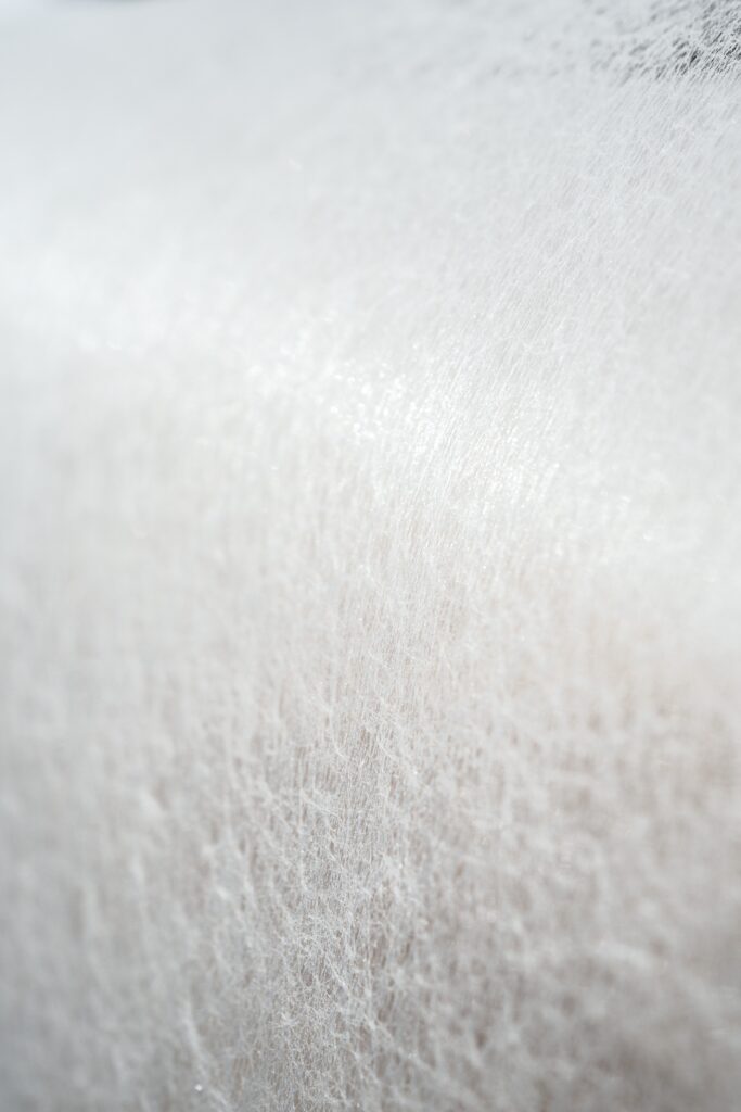 33 683x1024